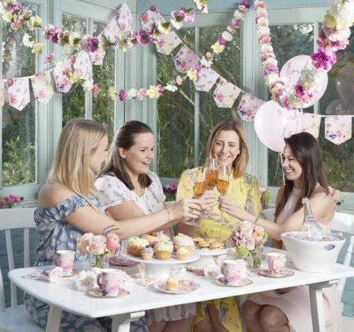 112526-1 Talking Tables Papperskoppar Med Fat Blommönster 12 st - Blossom Brides