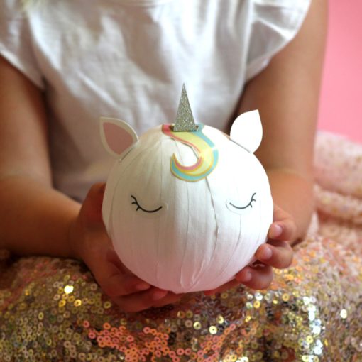111621-10 Talking Tables Enhörning Surprise – We Heart Unicorns Wonderball