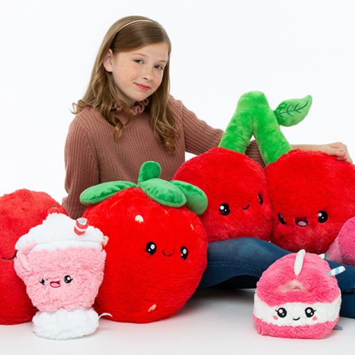 112962-4 Mini Squishable Comfort Food Strawberry Milkshake - 18 cm